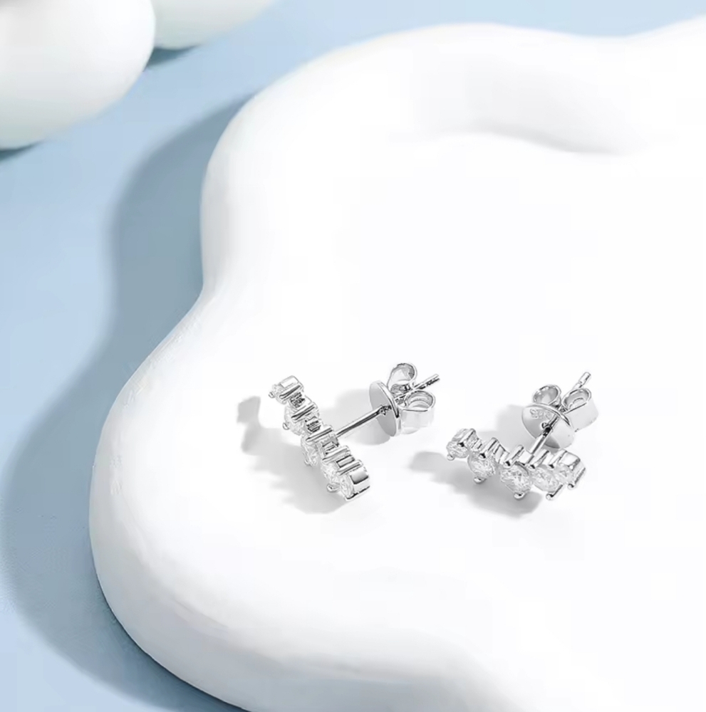 Sterling silver diamond earrings - Picture 3 of 9